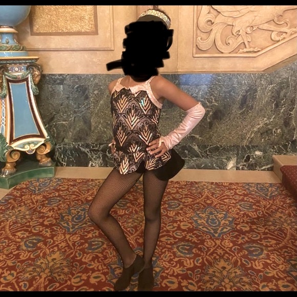 Girls black/pink dance costume IC size 5-6. - Picture 2 of 4